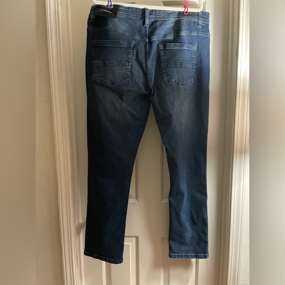 Kenneth Cole 40x32 - Picture 2 of 7